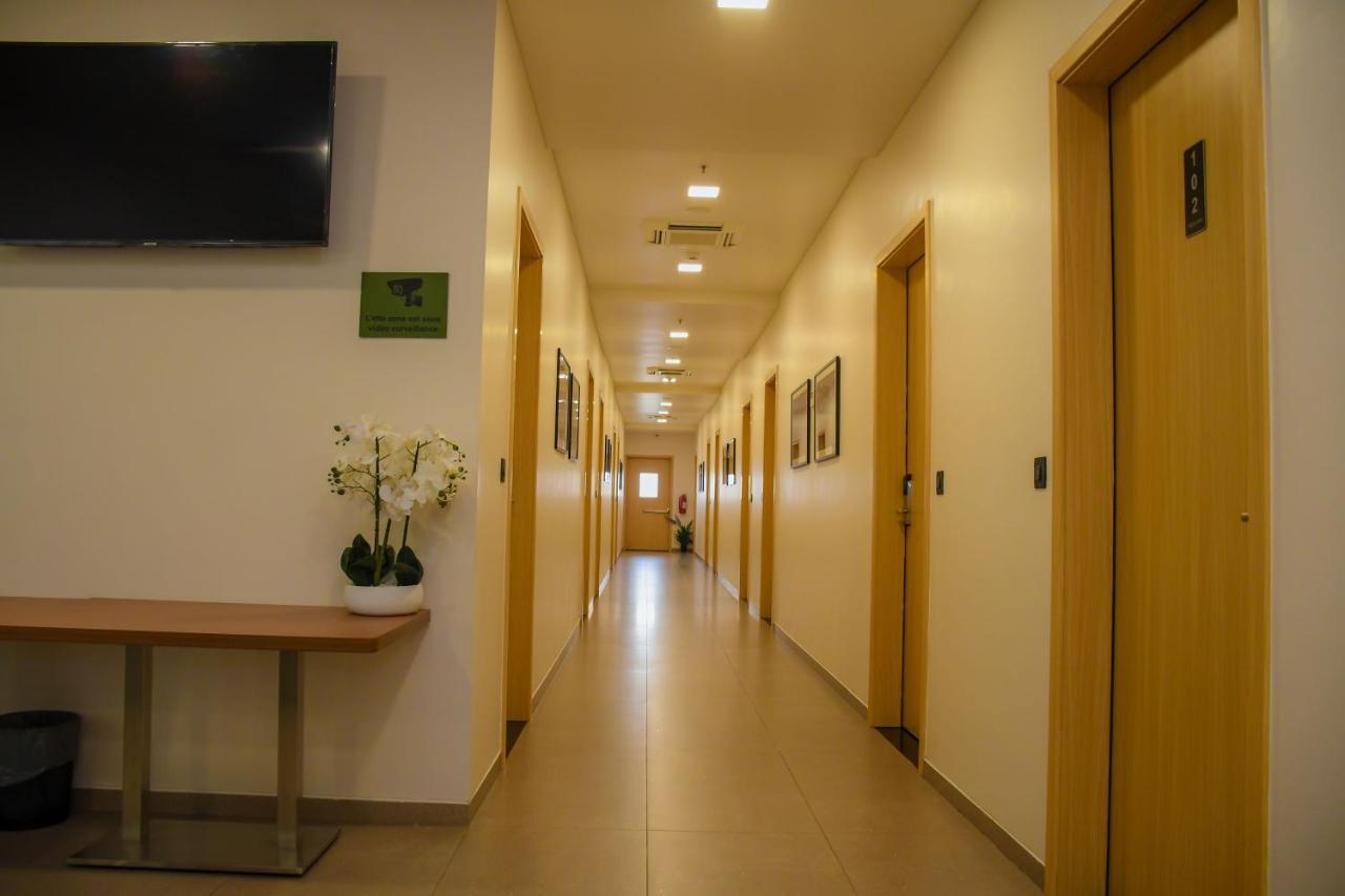 Aqua Inn Hotel Kinshasa Extérieur photo